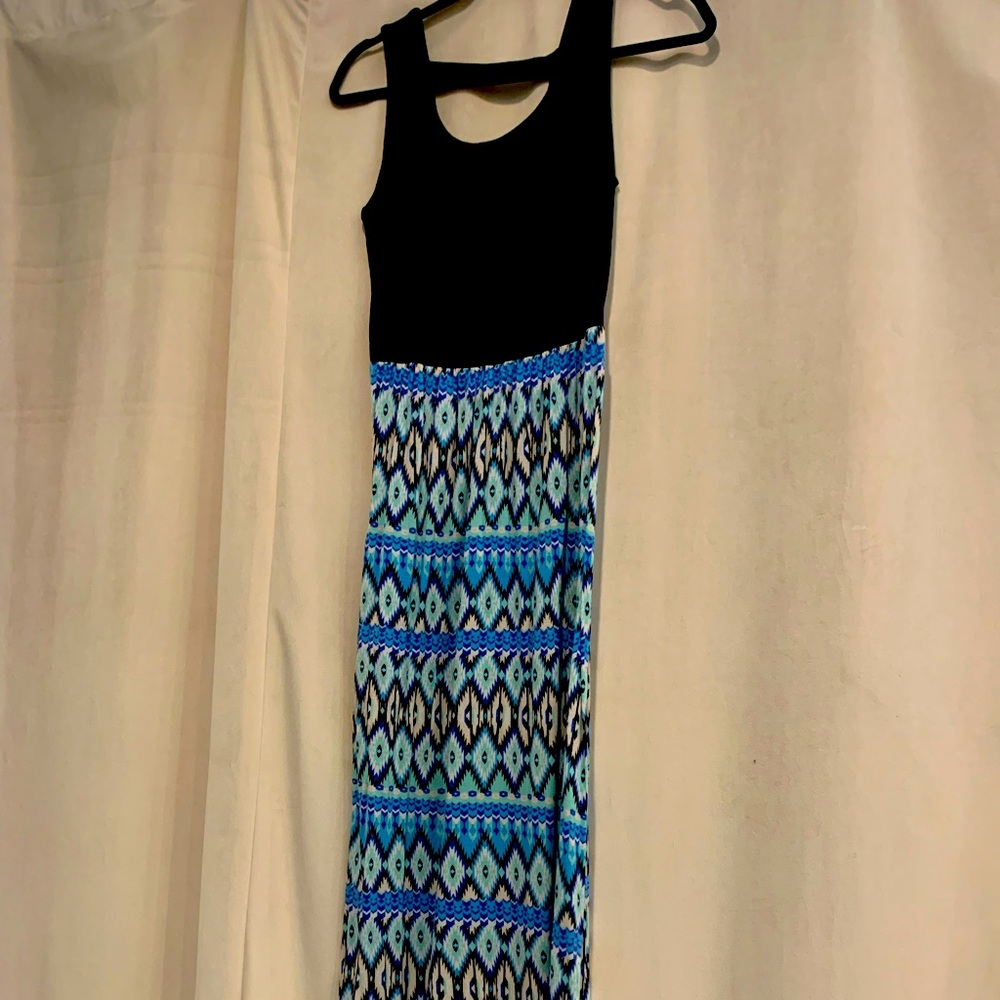 GILLI Bohemian Maxi Dress, Size M.